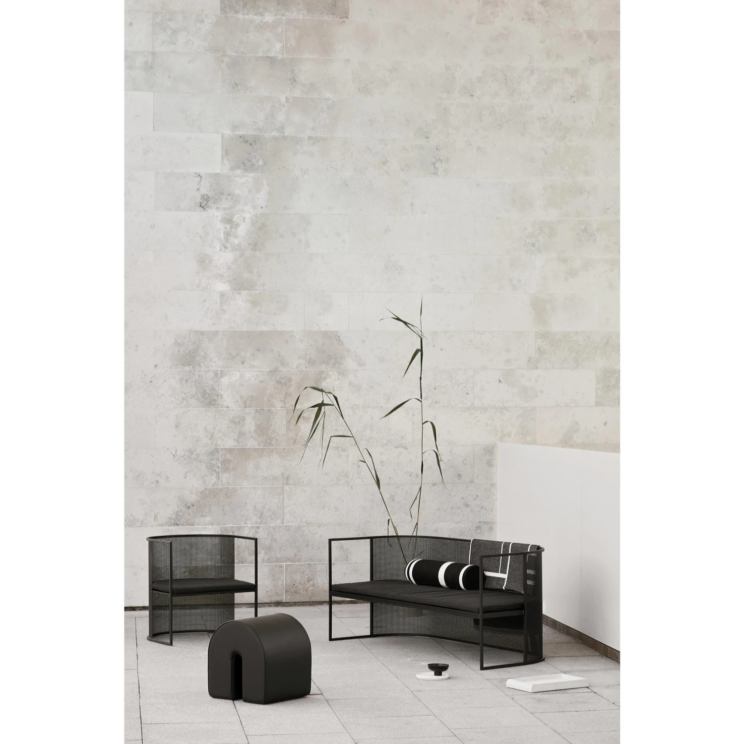 Kristina Dam Studio Bauhaus Bench Black 6 Kristina Dam Studio Bauhaus Bench Black - Image 4