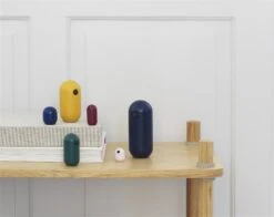 Normann Copenhagen Jam Bookcase 8 Oak/Gray -ferm LIVING || MONTANA Shop 2020 little bird color group 01 p