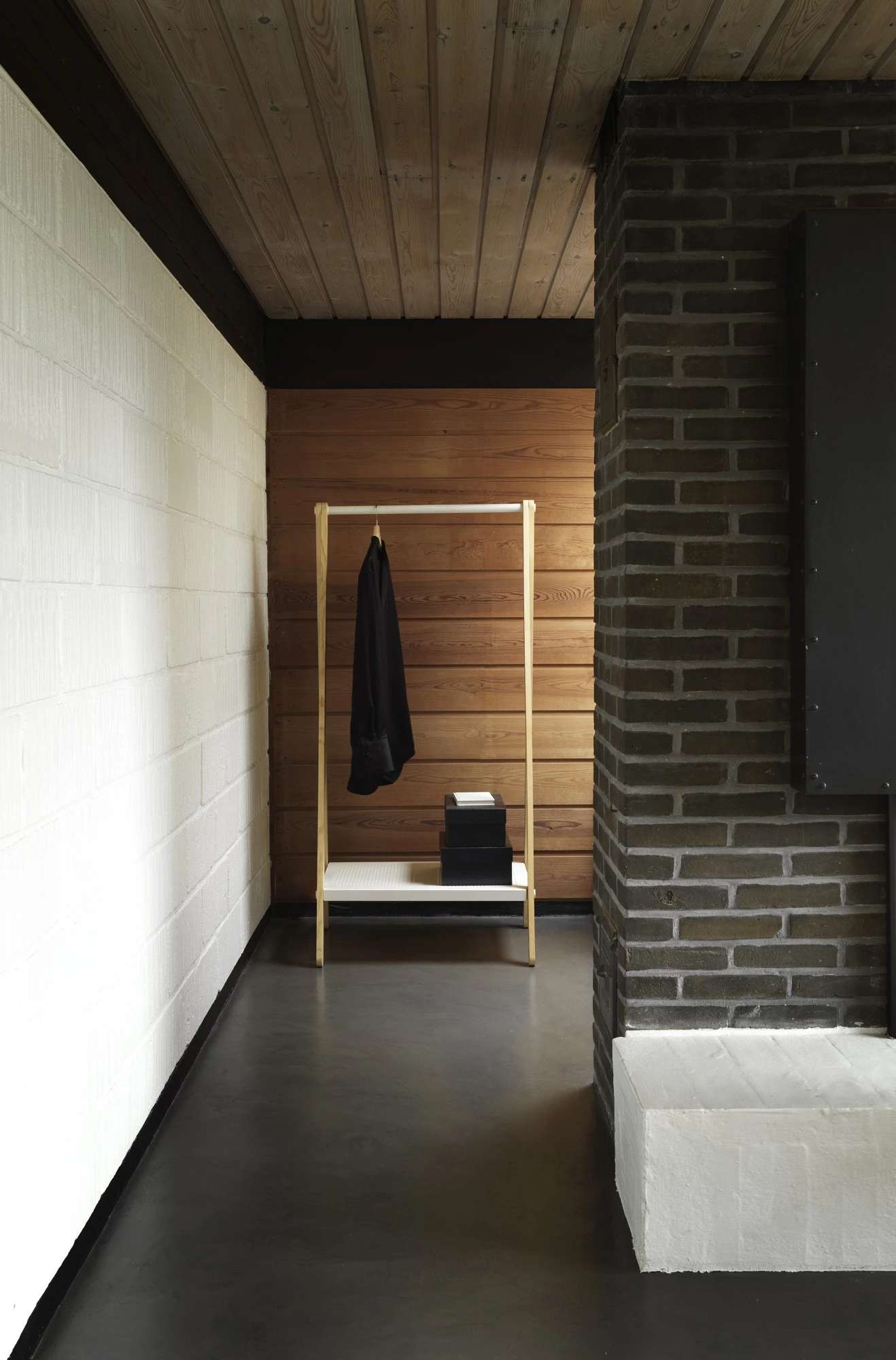 Normann Copenhagen Toj Clothes Rack Small White 9 Normann Copenhagen Toj Clothes Rack Small White - Image 7