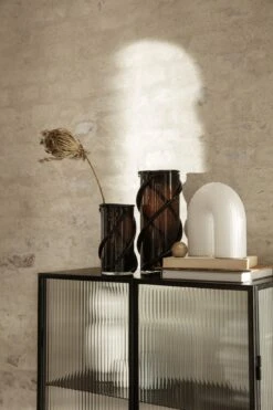 Ferm Living Haze Display Cabinet Fluted Glass Black -ferm LIVING || MONTANA Shop 43 0838 p