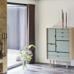 Andersen Furniture S5 Cabinet Oak/Ocean Grey 9 Andersen Furniture S5 Cabinet Oak/Ocean Grey -ferm LIVING || MONTANA Shop 5 515020205 ocean grey 4 320020 4 321020 1 p