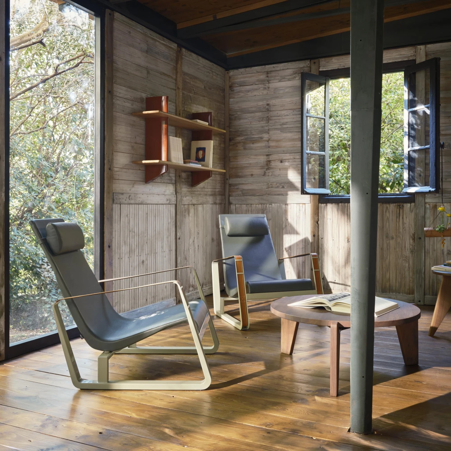 Vitra Rayonnage Mural Shelving Prouvé Blanc Colombe/Oak 8 Vitra Rayonnage Mural Shelving Prouvé Blanc Colombe/Oak - Image 6