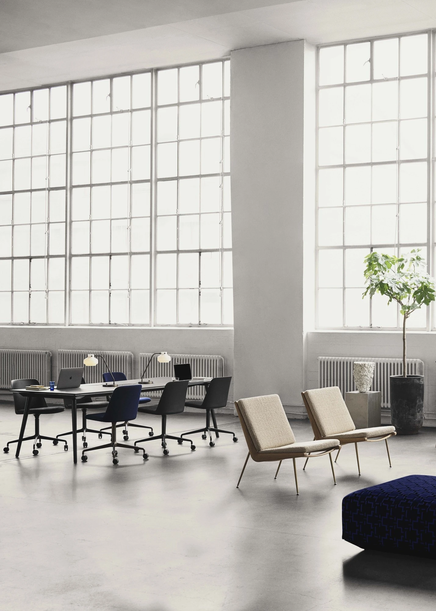 &Tradition Boomerang HM1 Armchair White Oiled Oak/Karakorum 003 4 &Tradition Boomerang HM1 Armchair White Oiled Oak/Karakorum 003 - Image 2