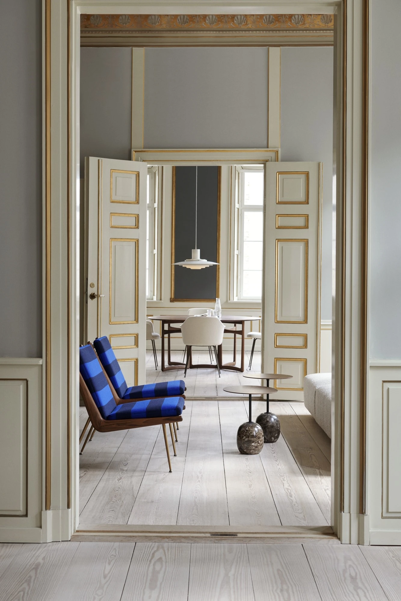 &Tradition Boomerang HM1 Armchair Walnut/ Hallingdal 130 7 &Tradition Boomerang HM1 Armchair Walnut/ Hallingdal 130 - Image 5