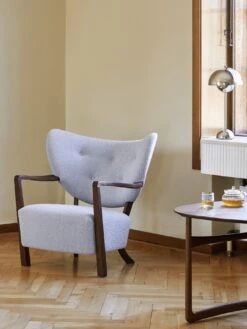 &Tradition Wulff ATD2 Armchair Karandash 005/Walnut -ferm LIVING || MONTANA Shop atd retail 2021 wulff atd2 drop leaf hm5 flowerpot vp3 161088632 p