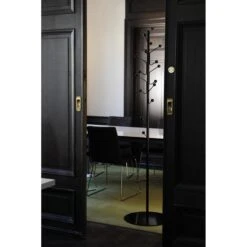 Maze Bill Floor Clothes Rack Black -ferm LIVING || MONTANA Shop bill floor black300dpi p