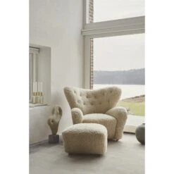 Audo The Tired Man Armchair W. Stool Smoked Oak/Sheepskin Moonlight -ferm LIVING || MONTANA Shop bylassen ss2021 thetiredman moonlight aaa p 1