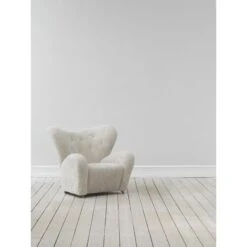 Audo The Tired Man Armchair Smoked Oak/Sheepskin Moonlight -ferm LIVING || MONTANA Shop bylassen the tired man sheepsking lifestyle high res p