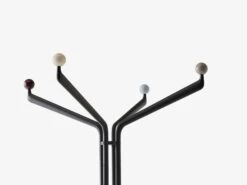 &Tradition Capture SC77 Coatstand Graphite/Multicolored 12 &Tradition Capture SC77 Coatstand Graphite/Multicolored -ferm LIVING || MONTANA Shop capture sc77 coat stand graphite multicolour top close up 2 p