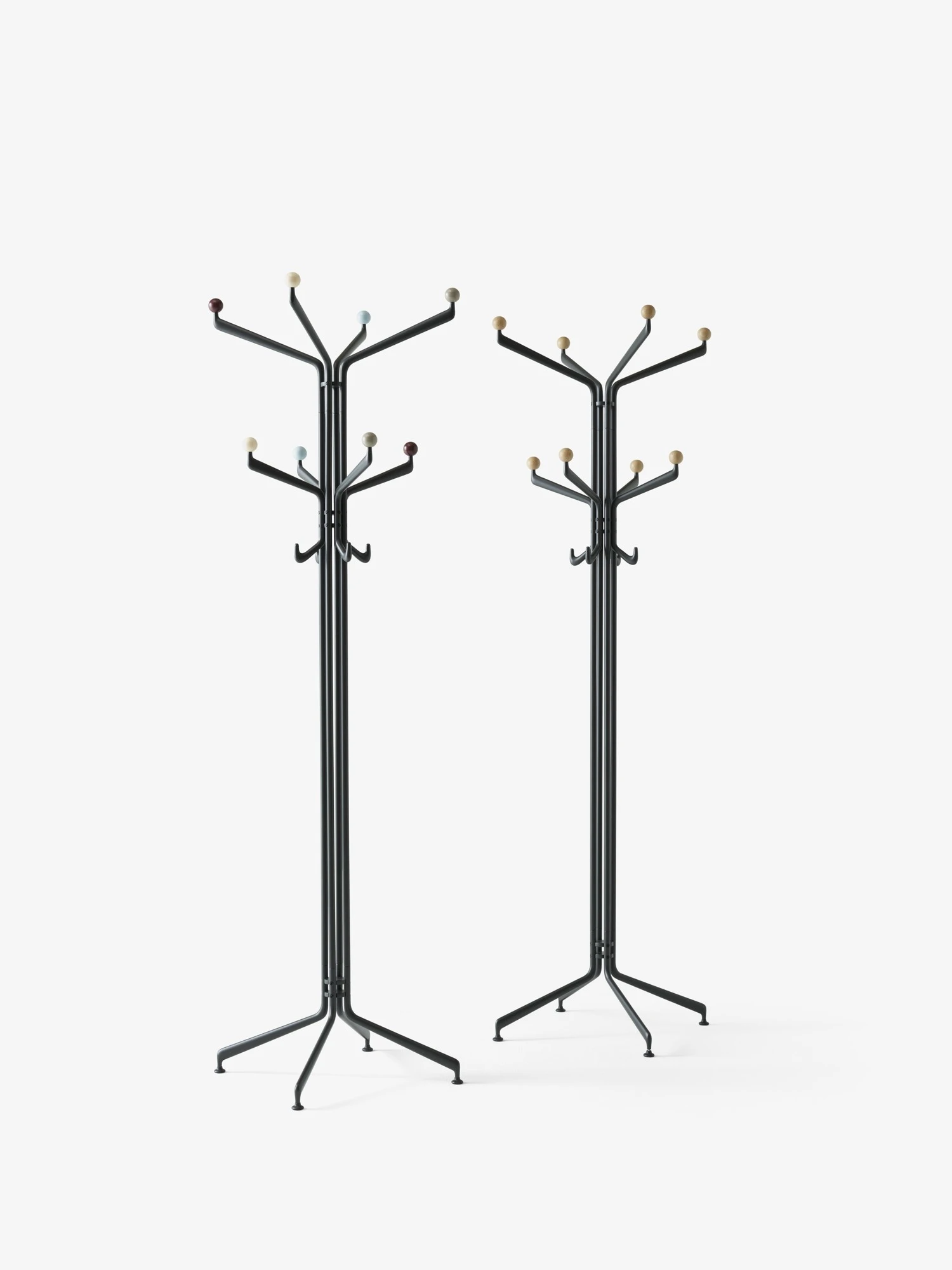&Tradition Capture SC77 Coatstand Graphite/Multicolored 9 &Tradition Capture SC77 Coatstand Graphite/Multicolored - Image 7