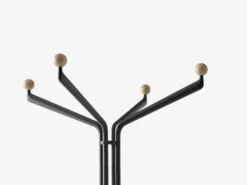 &Tradition Capture SC77 Coatstand Graphite/Eg -ferm LIVING || MONTANA Shop capture sc77 coat stand graphite oak top p