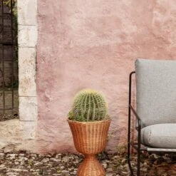 Ferm Living Desert 1 Seater Sofa Stripe Black/Chocolate -ferm LIVING || MONTANA Shop fermliving ss22 agnesplantstand desert1seater image 1 p