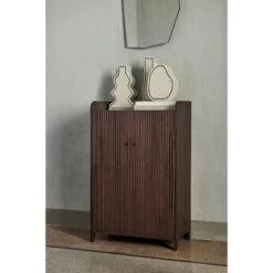 Ferm Living Sill Cabinet Low Dark Stained Oak 13 Ferm Living Sill Cabinet Low Dark Stained Oak -ferm LIVING || MONTANA Shop fermliving ss23 sillcupboard 1104266443 pastevase 1104267333 1104267334 1104267335 image 01 p
