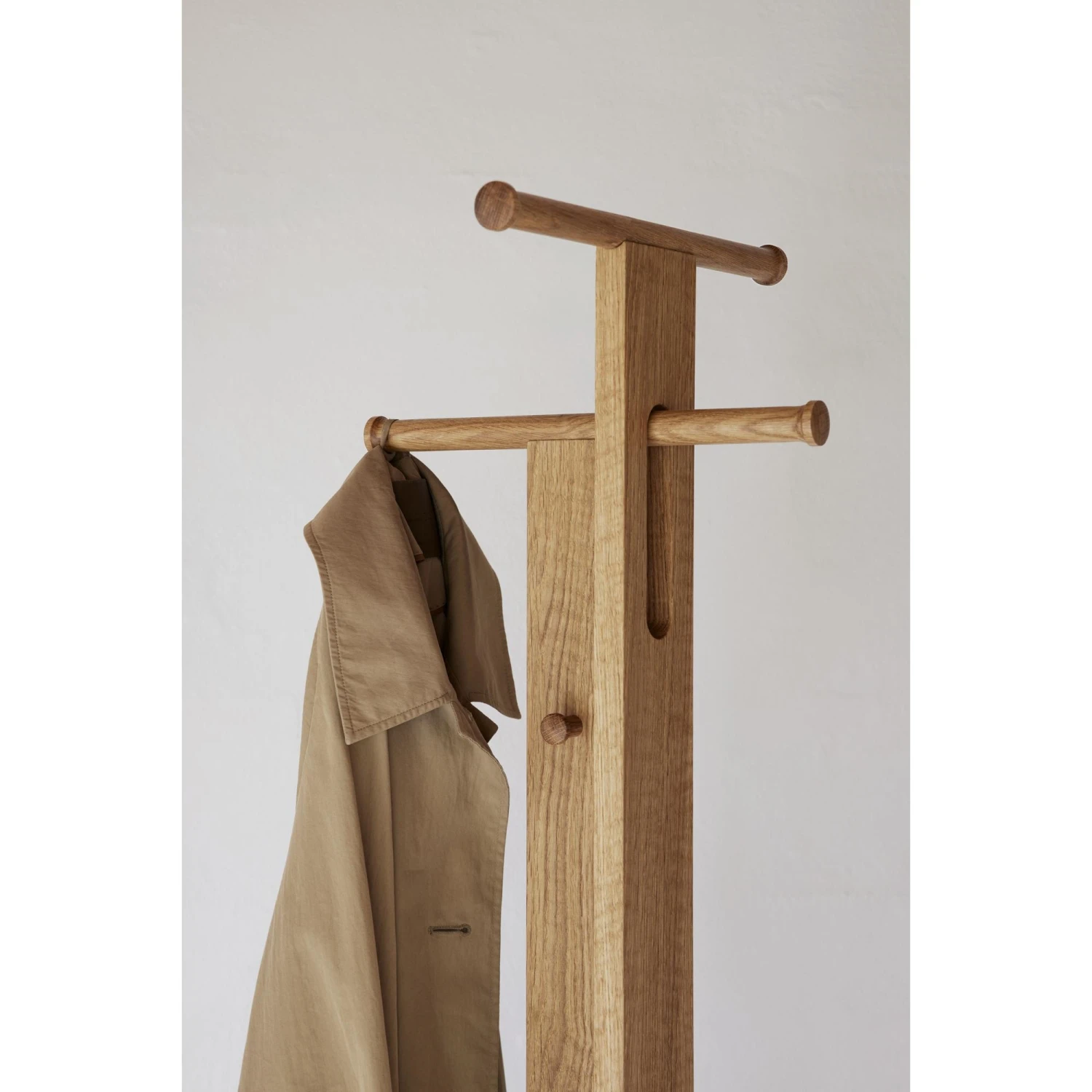 Form & Refine Foyer Clothes Rack Oak 6 Form & Refine Foyer Clothes Rack Oak - Image 4