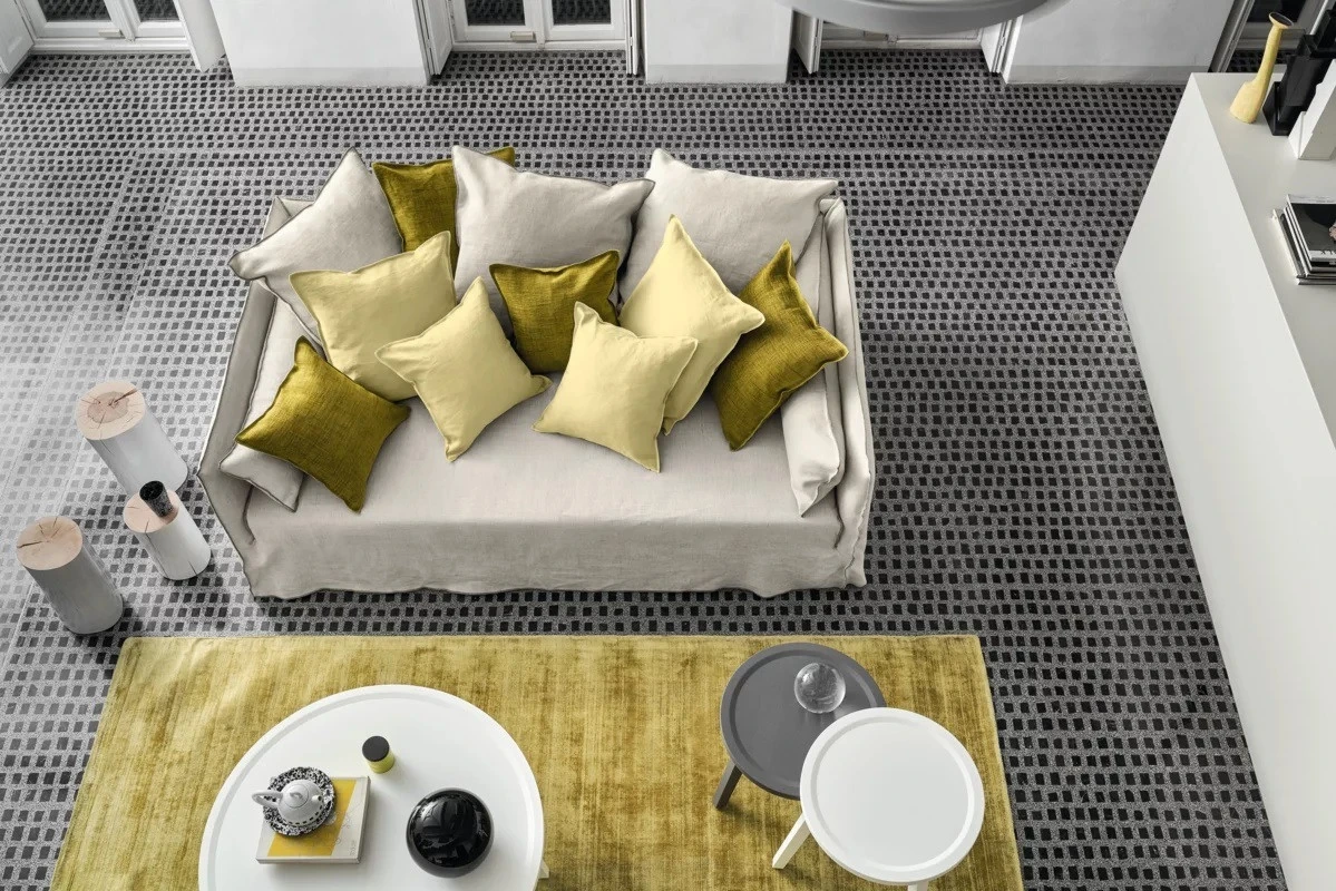 Gervasoni Ghost 16 Sofa Lino Bianco 4 Gervasoni Ghost 16 Sofa Lino Bianco - Image 2