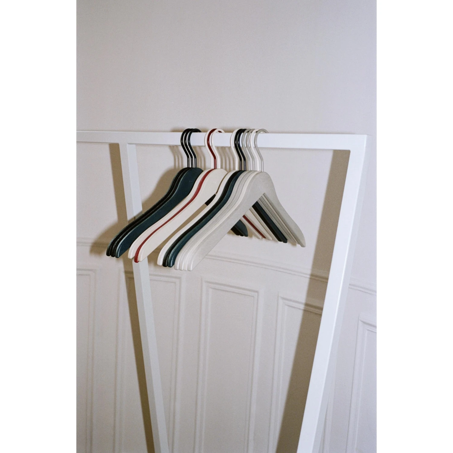 HAY Loop Stand Wardrobe Clothes Rack L130 X H150 White 7 HAY Loop Stand Wardrobe Clothes Rack L130 X H150 White - Image 5