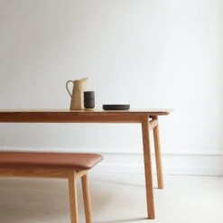 Magnus Olesen Freya Bench Oiled Oak/Leather Upholstered Coganc Hero 42528 -ferm LIVING || MONTANA Shop mo 4780 l1 mo 4740 l3 side p