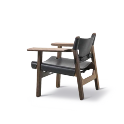 Fredericia Furniture The Spanish Chair Smoked Oiled Oak/Black Saddle Leather -ferm LIVING || MONTANA Shop spanishchair2226 smokedoak black 2 p