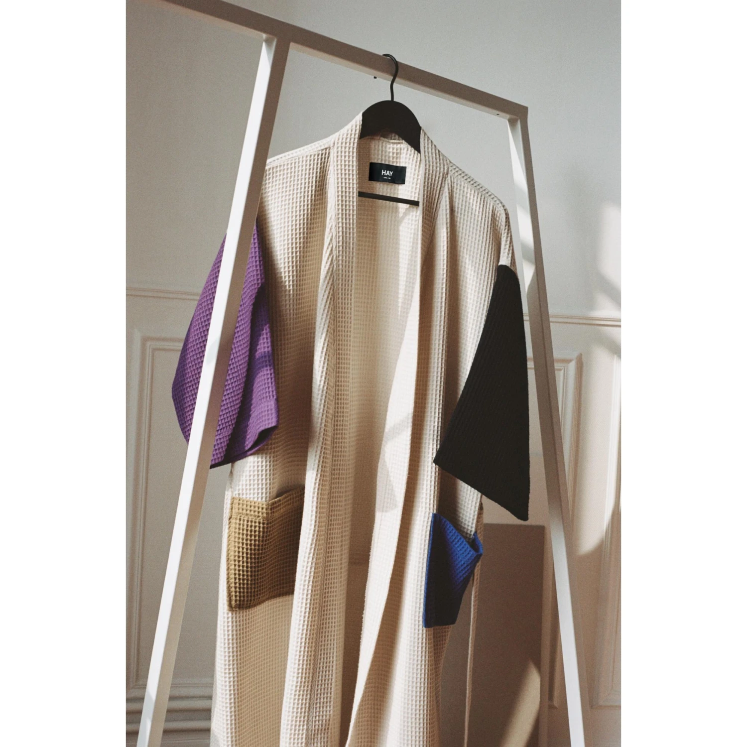 HAY Loop Stand Wardrobe Clothes Rack L130 X H150 White 8 HAY Loop Stand Wardrobe Clothes Rack L130 X H150 White - Image 6