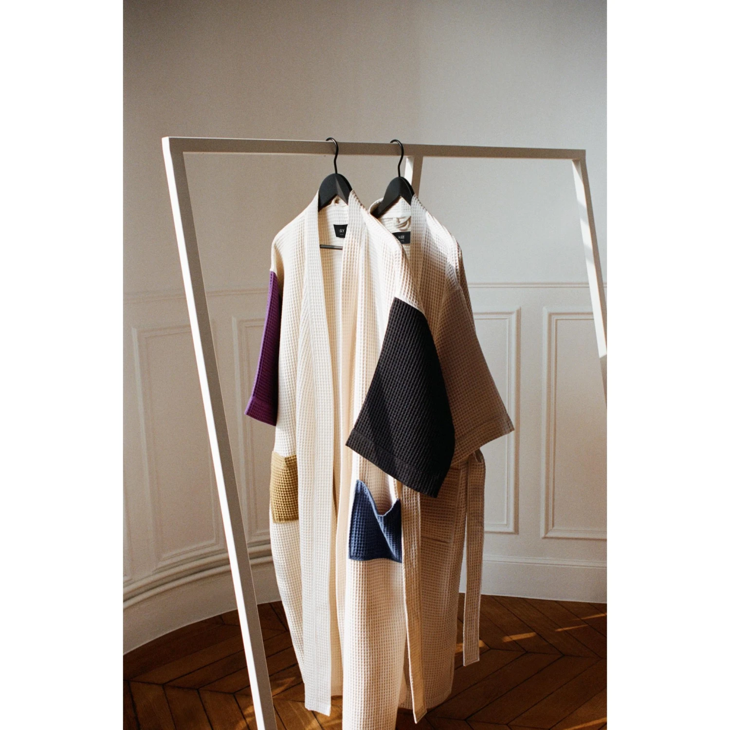 HAY Loop Stand Wardrobe Clothes Rack L130 X H150 White 9 HAY Loop Stand Wardrobe Clothes Rack L130 X H150 White - Image 7